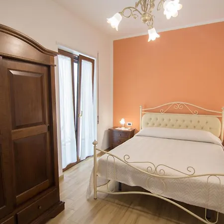 بيت ضيافة Relax Da Carmen Vatolla
